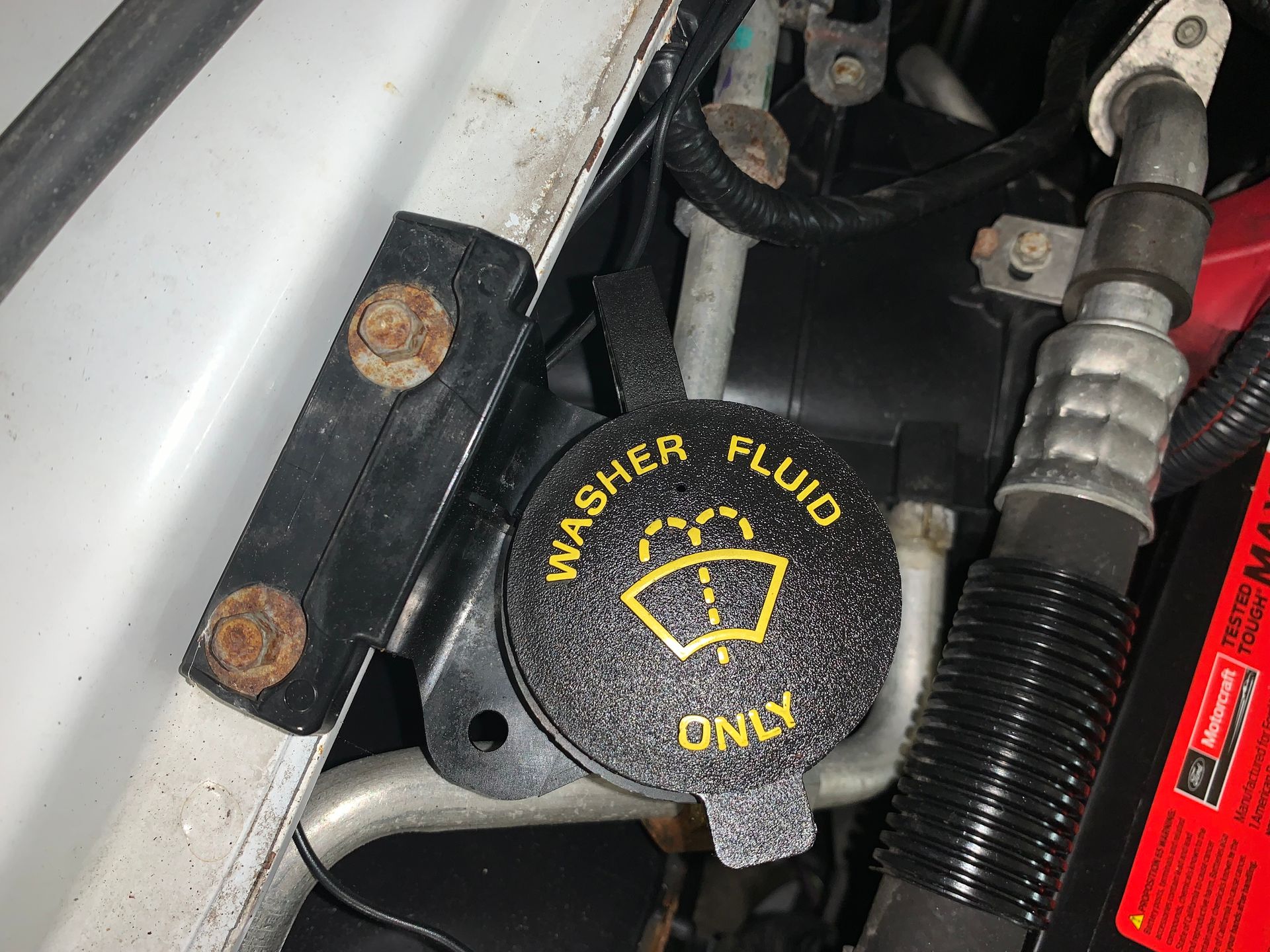 Can You Use Water Instead Of Windshield Wiper Fluid?