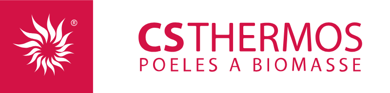 Logo CSTHERMOS avec icône de flamme rouge et texte « POÊLES À BIOMASSE » sur fond blanc