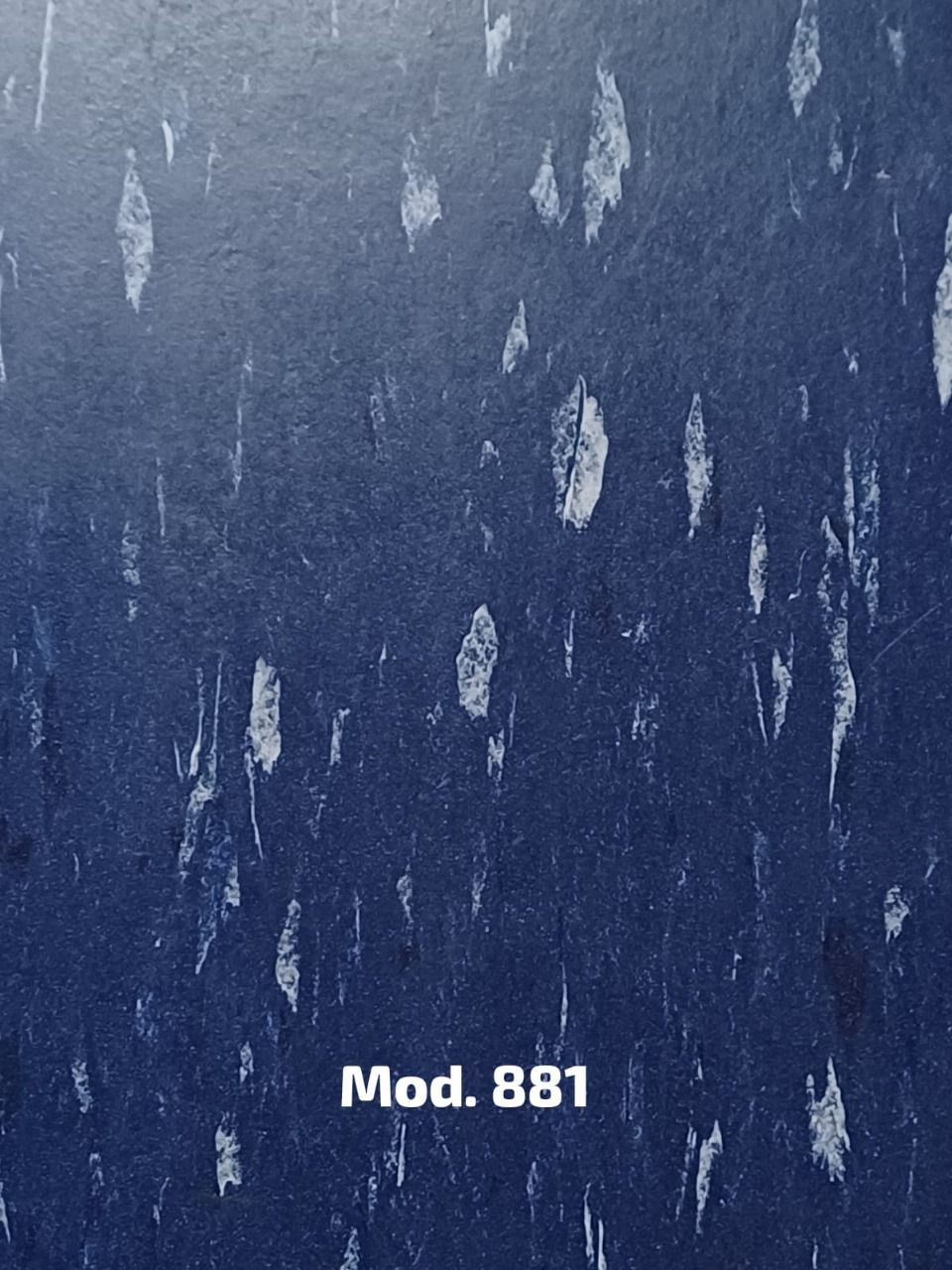 Un fondo azul con mod. 881 escrito en él