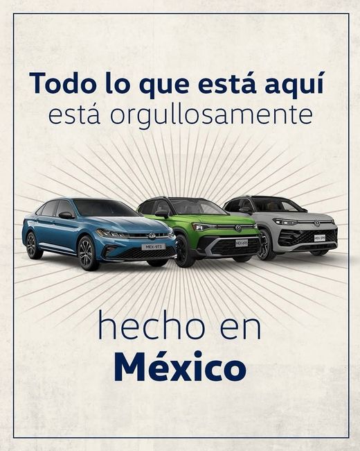 Volkswagen en movimiento por Mexicali
