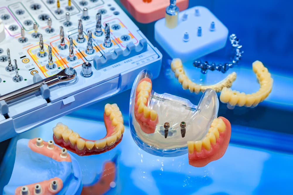 Prosthetics And Tools For Dentures - Full & Partial Dentures In Albury, NSW