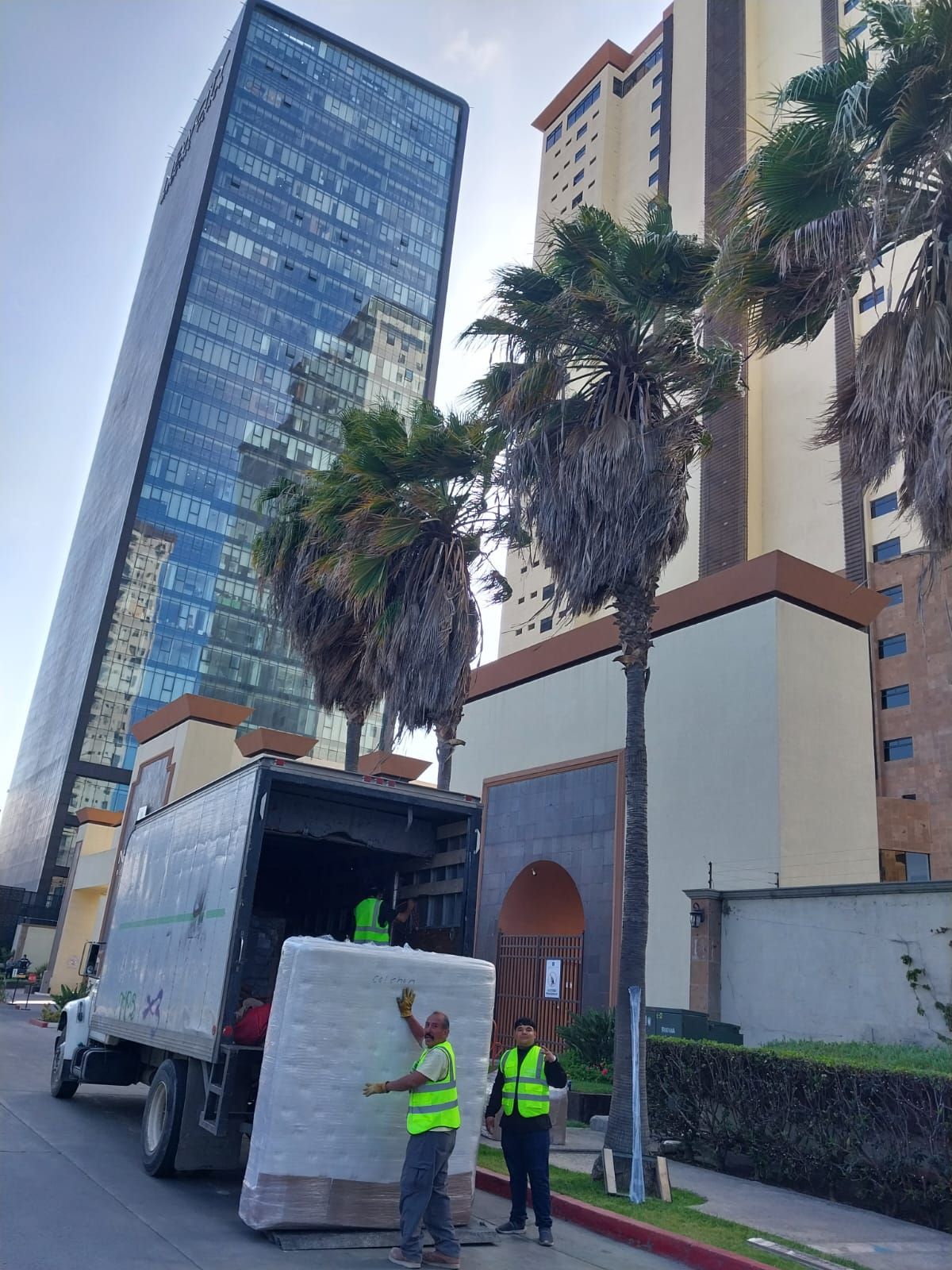 MUDANZAS DANTE - Mudanza y traslados de muebles y equipo de oficina