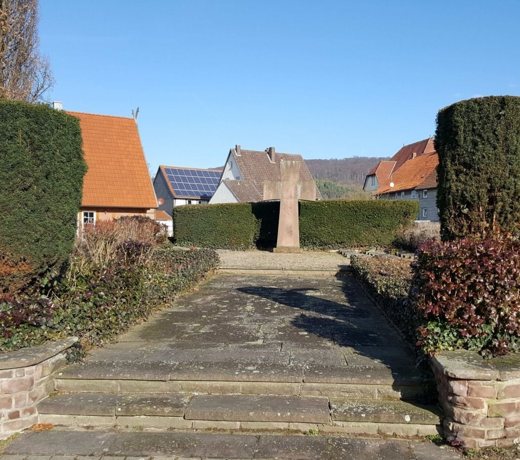 Das Bild zeigt ein Denkmal