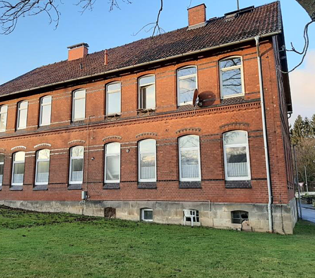 Das Bild zeigt das Gebäude des Multifunktionshauses in Bisperode von außen