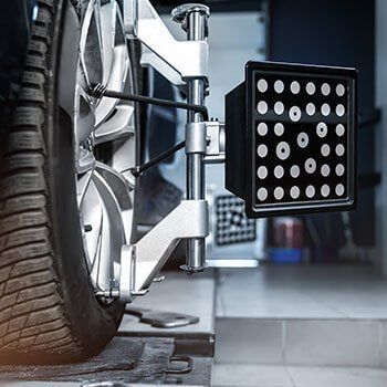 A wheel alignment tool