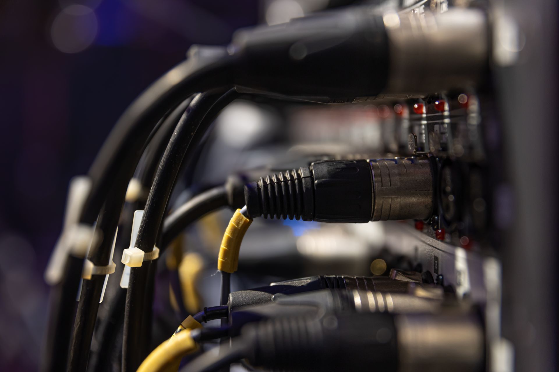 Installation of home network devices
