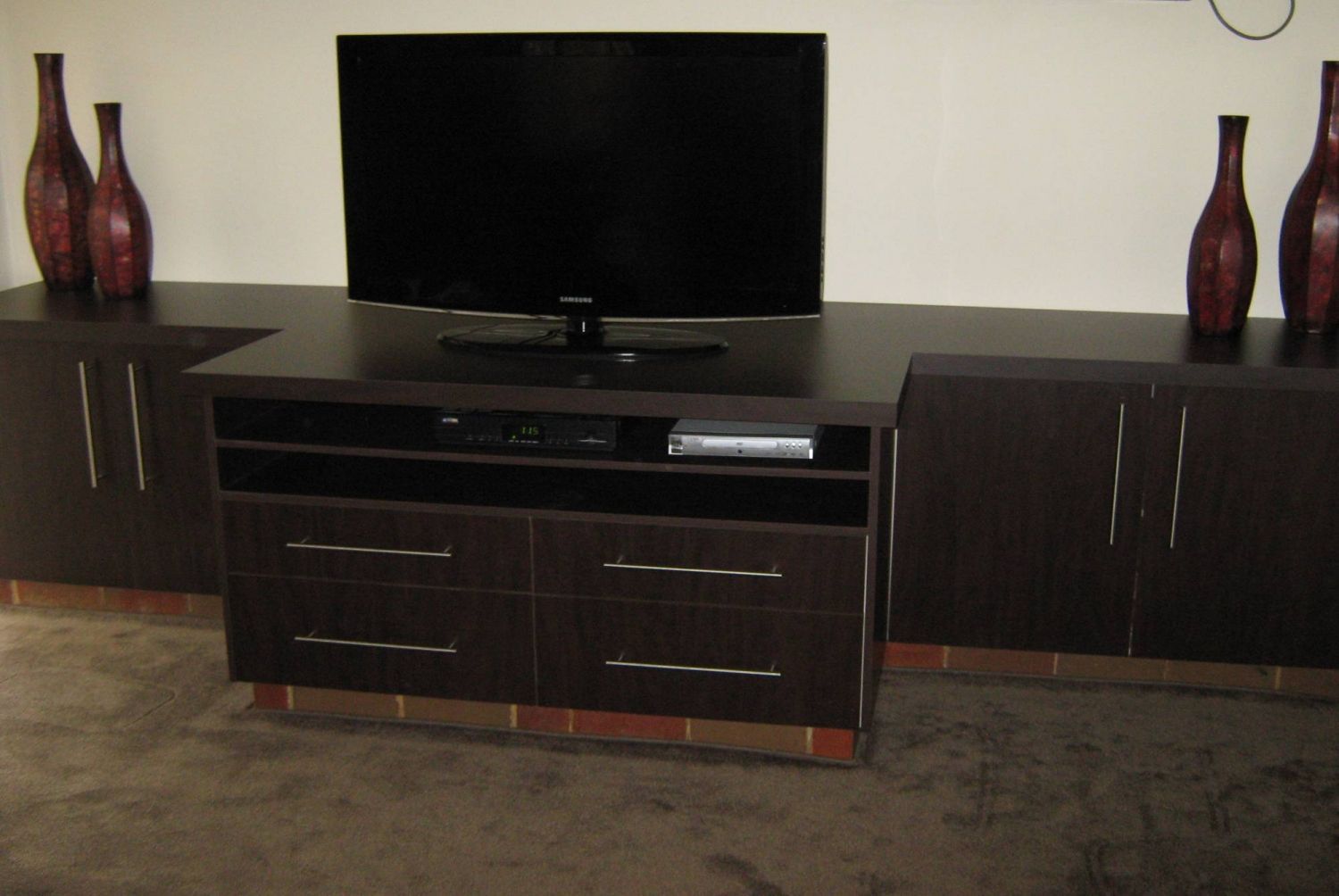 Custom Units Renovations Bendigo VIC