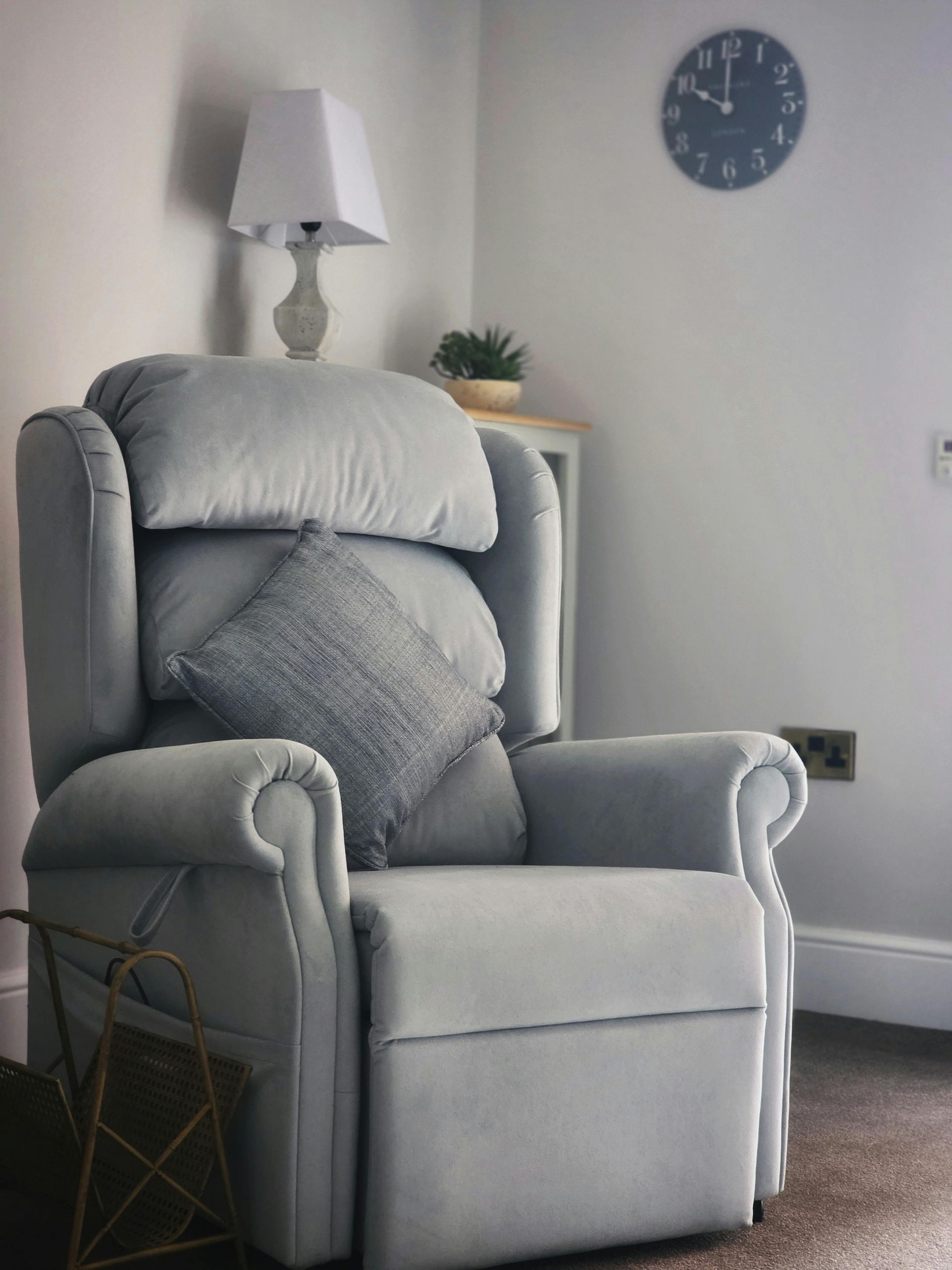 picture of chair in room
