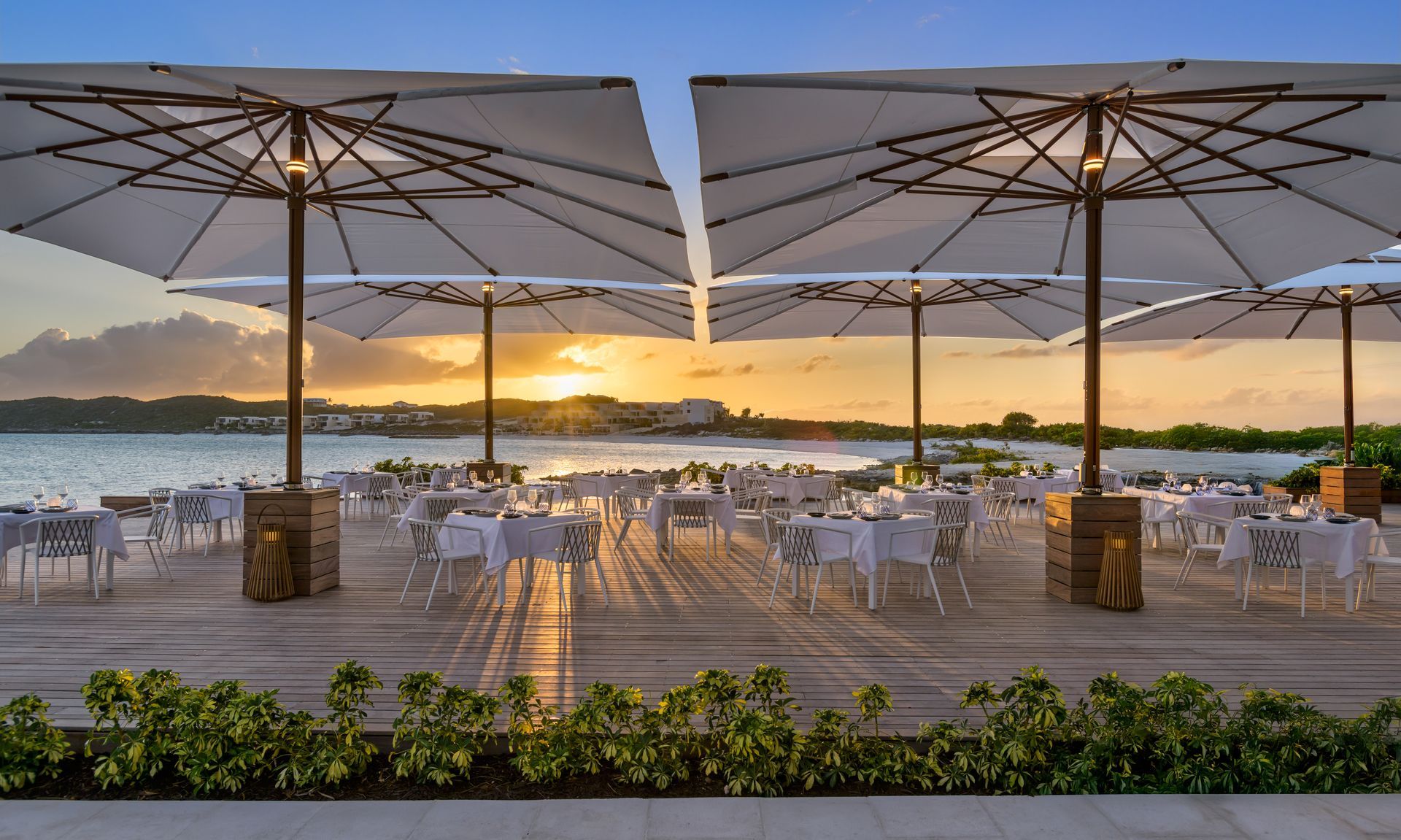 Land + Sea Restaurant