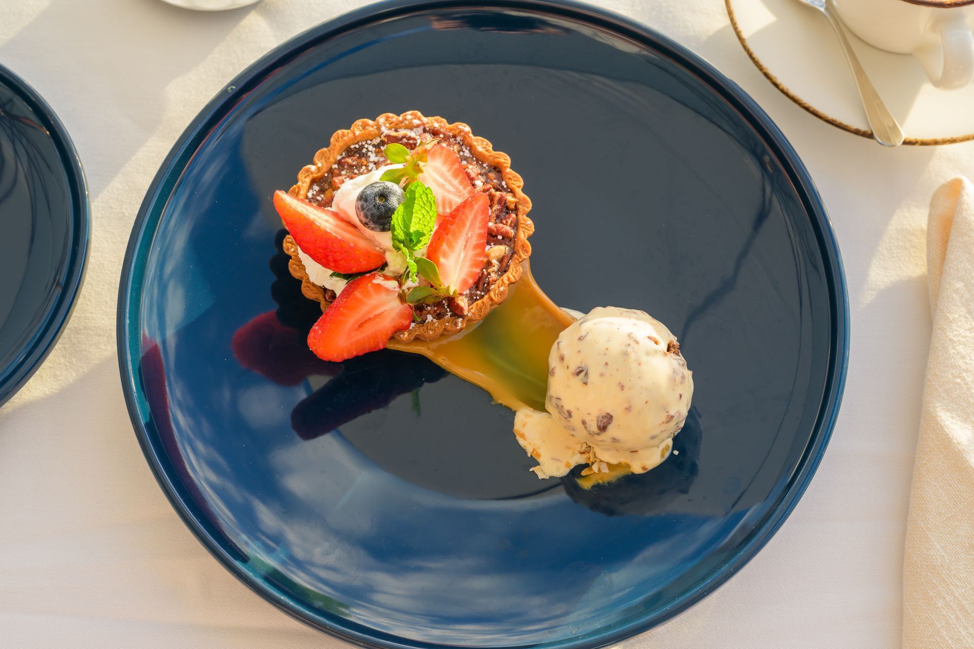 Land + Sea Restaurant