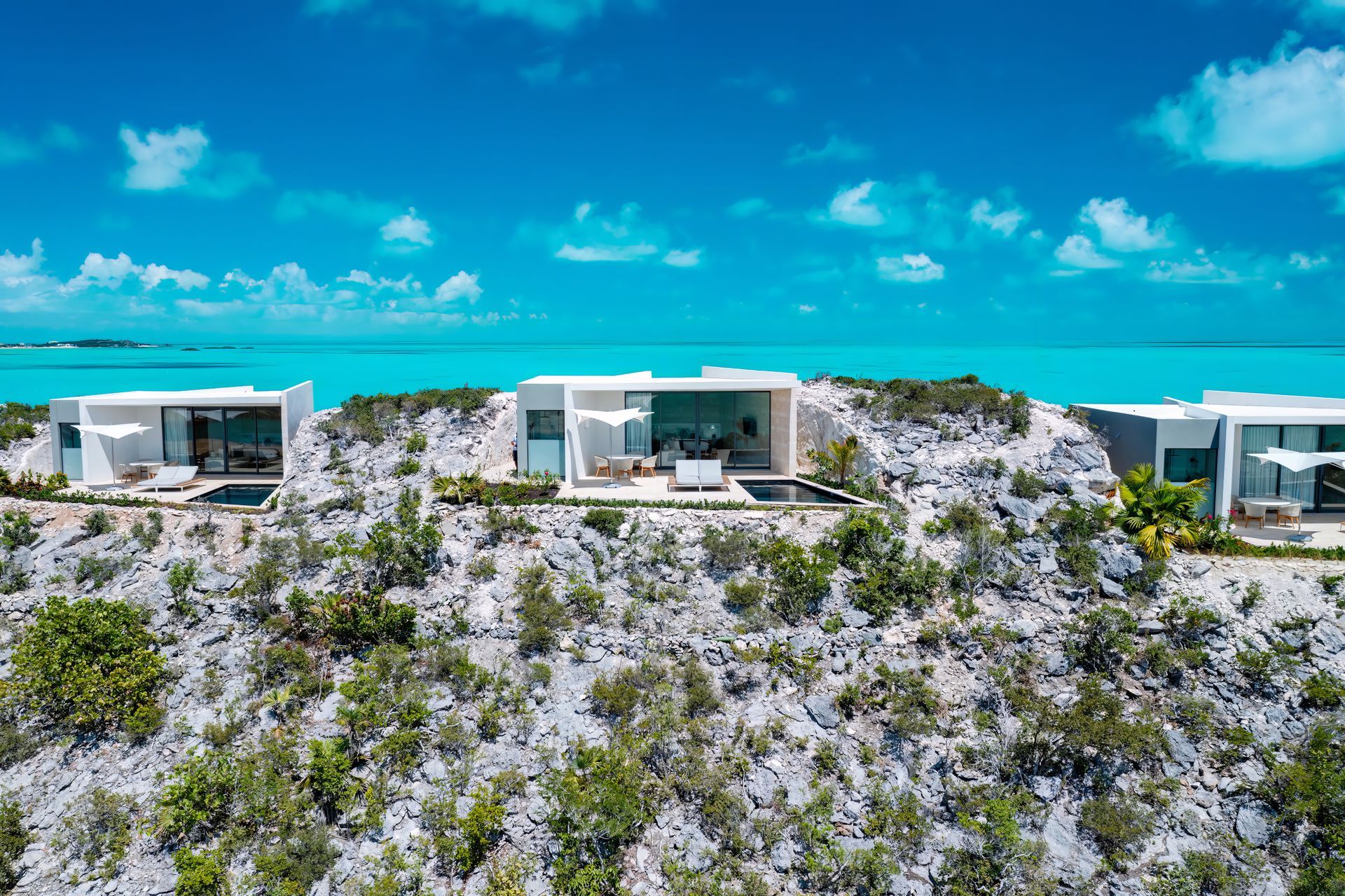 One Bedroom Villas With Pool + Beach