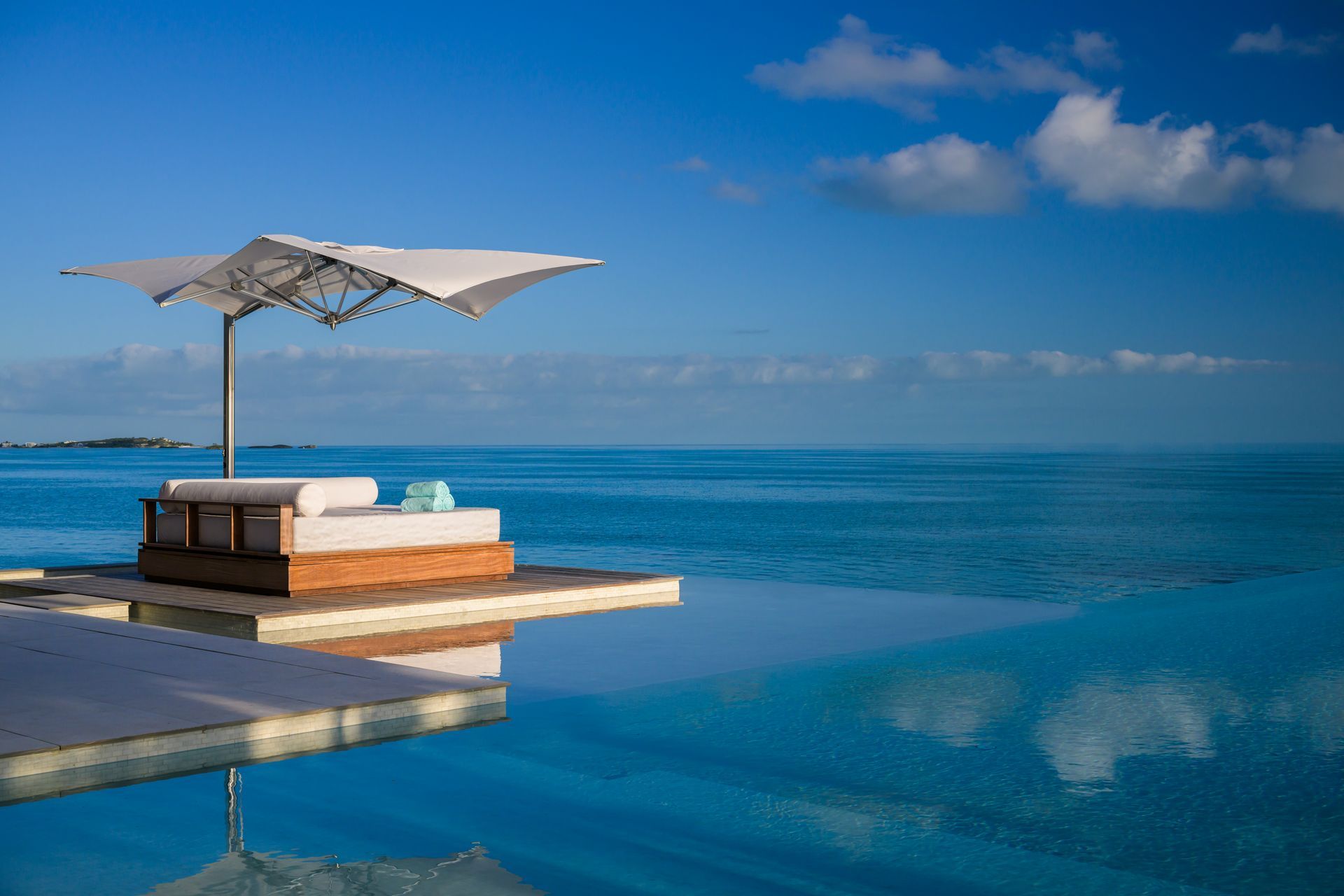 Six bedroom Azure villa