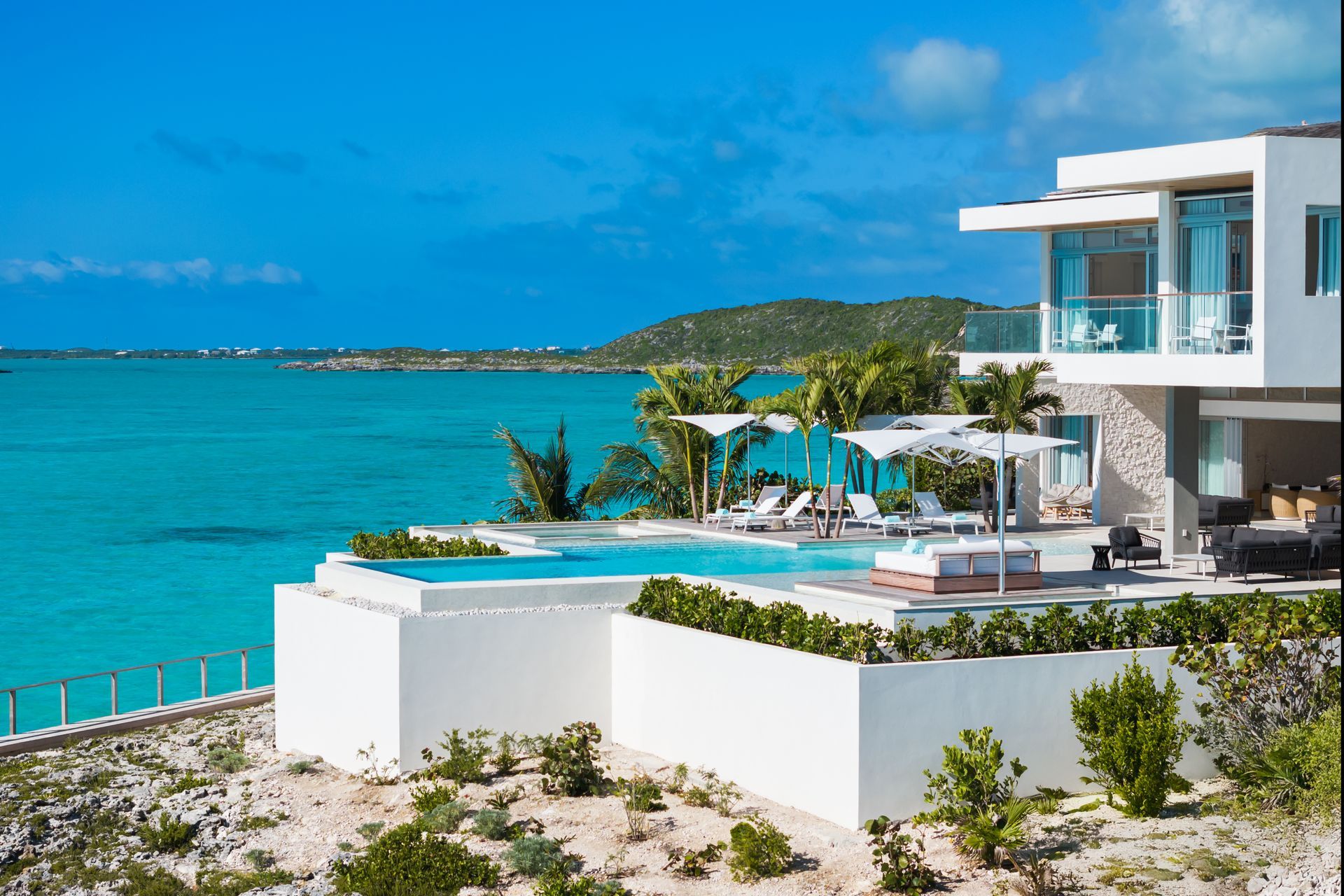 6 bedroom Azure Villa