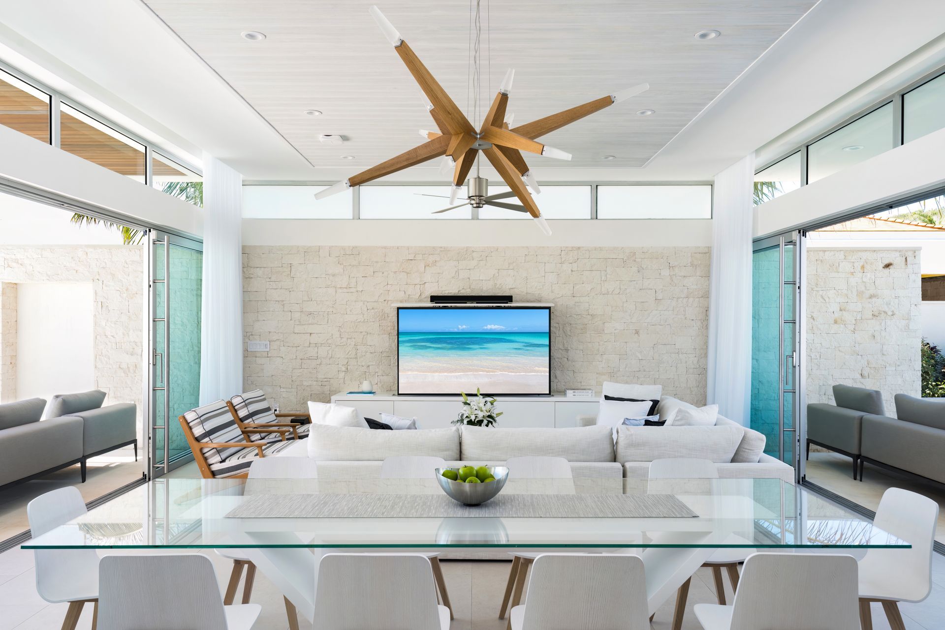 Four Bedroom Acua Villas With Two Pools + Sun Deck + Beach