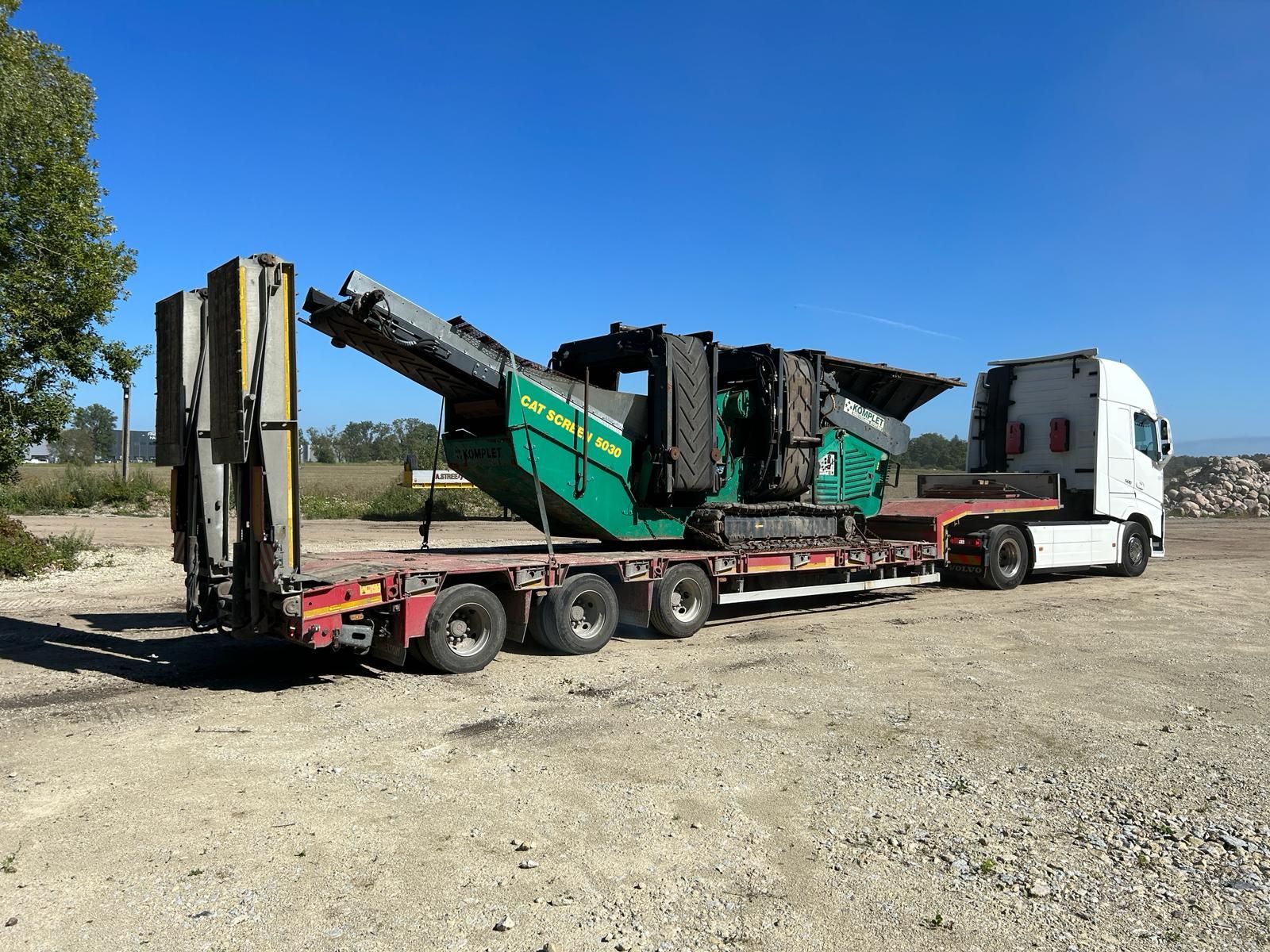 Cat Screen 5030