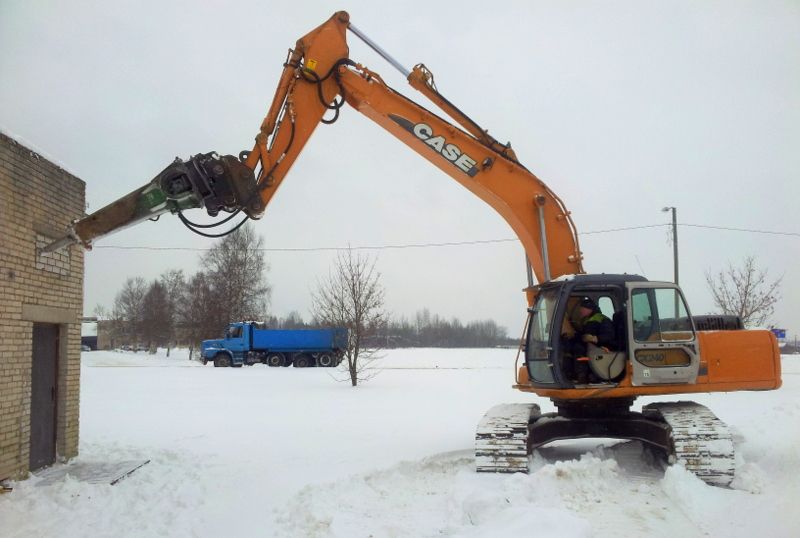 Ekskavaator CASE CX240 – 24T