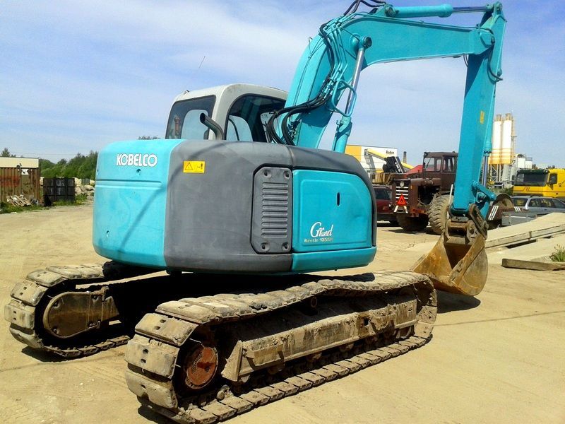 Ekskavaator Kobelco 135SR – 13T