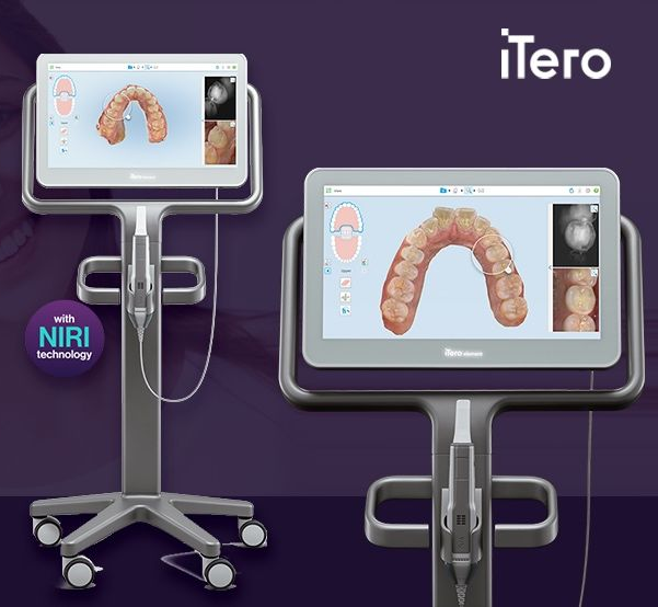 Twee iTero digitale scanners op trolleys tonen 3D-tandscans tegen een paarse achtergrond.