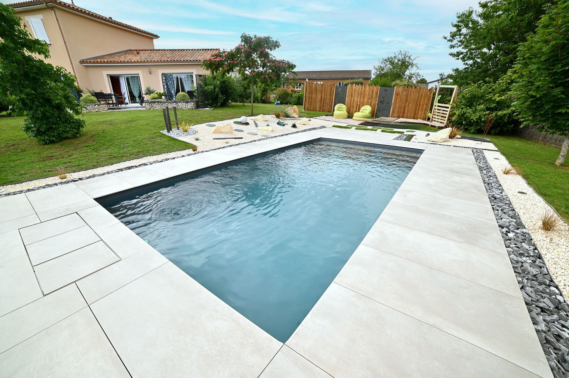Refinished pool interior with new vinyl liner
