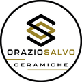Logo Orazio Salvo Ceramiche in nero, oro e bianco con una S stilizzata all'interno di un cerchio