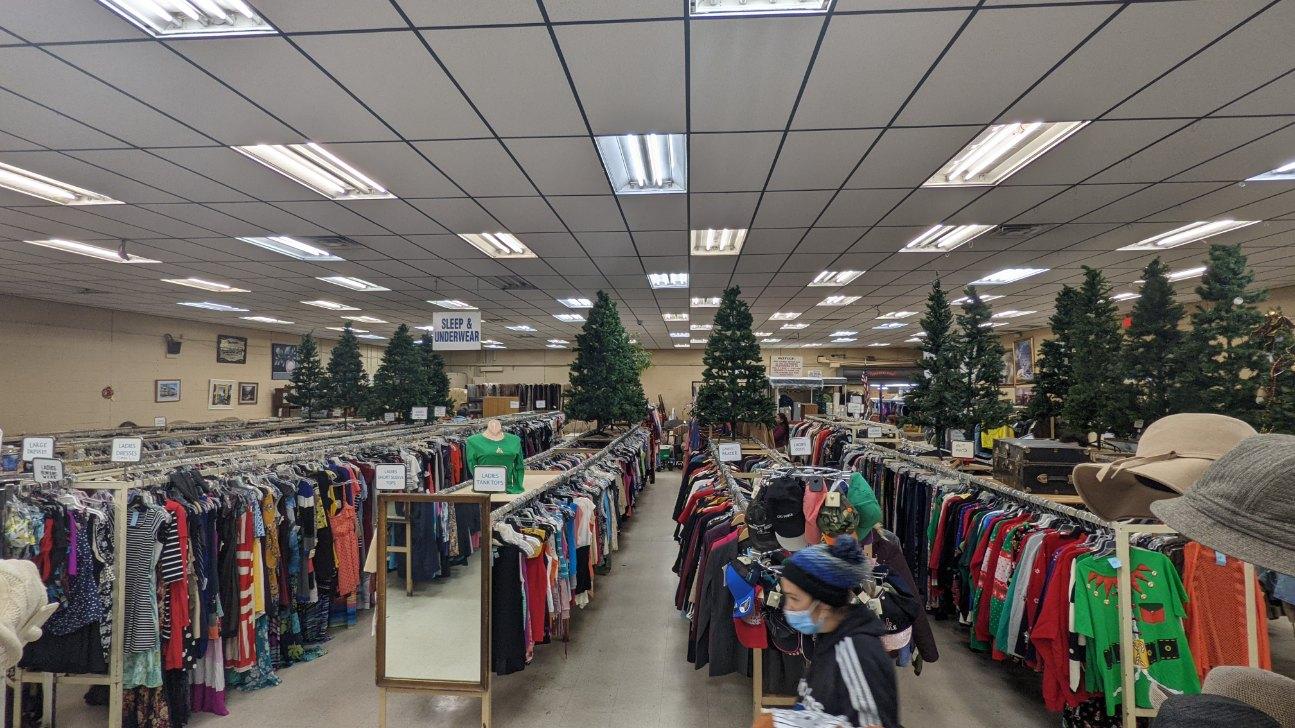 Highly Rated Thrift Shops in Norfolk