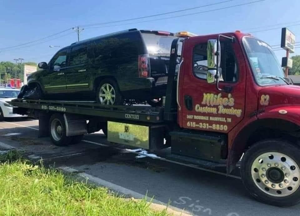 Business Towing Truck — Nashville, TN — Mike’s Custom Towing Business Towing Truck — Nashville, TN — Mike’s Custom Towing