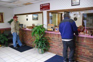 Customer In Front Desk — Nashville, TN — Mike’s Custom Towing