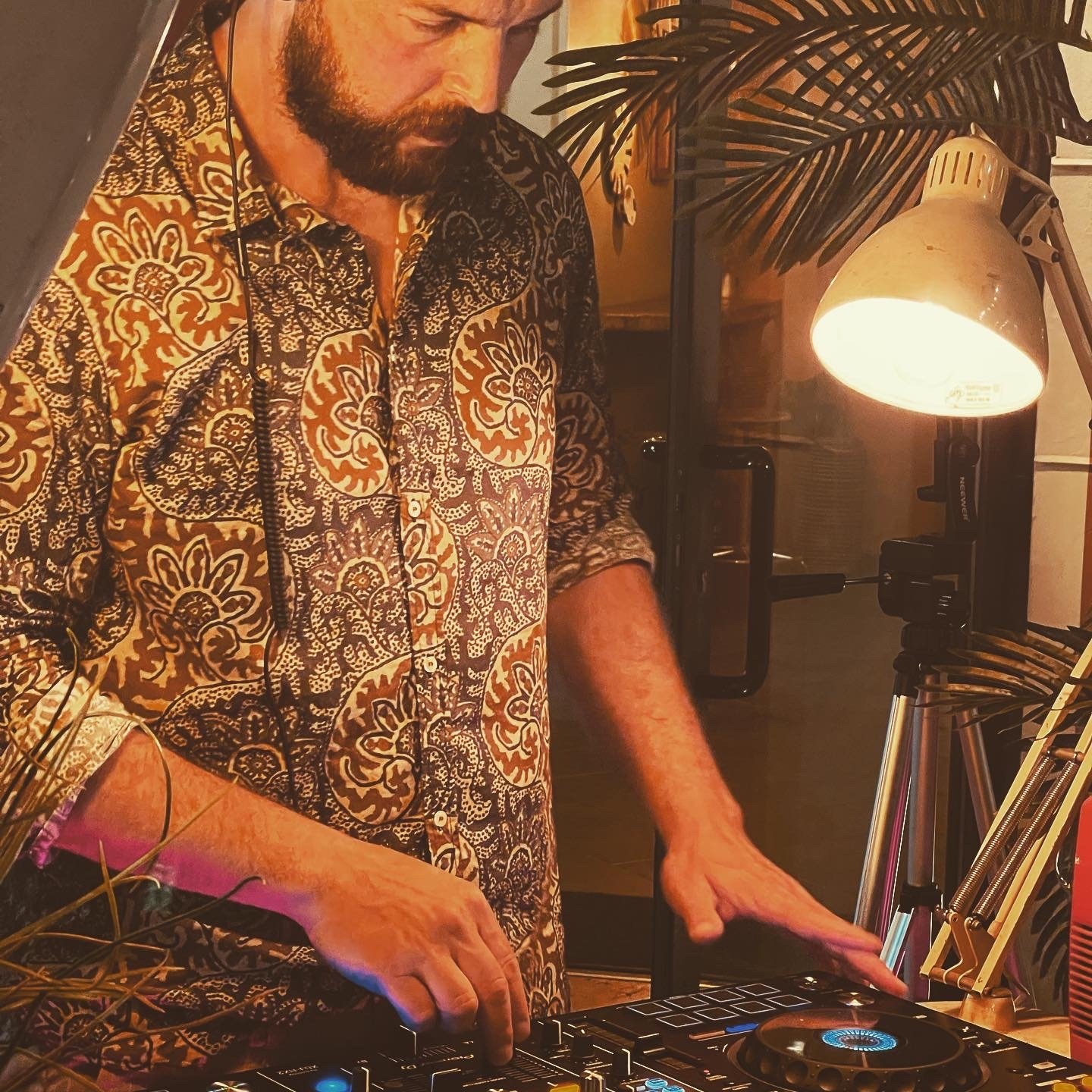 DJ , KARAOKE E LIVE MUSIC PER EVENTI - Annunci DJ , KARAOKE E LIVE MUSIC PER EVENTI - Annunci