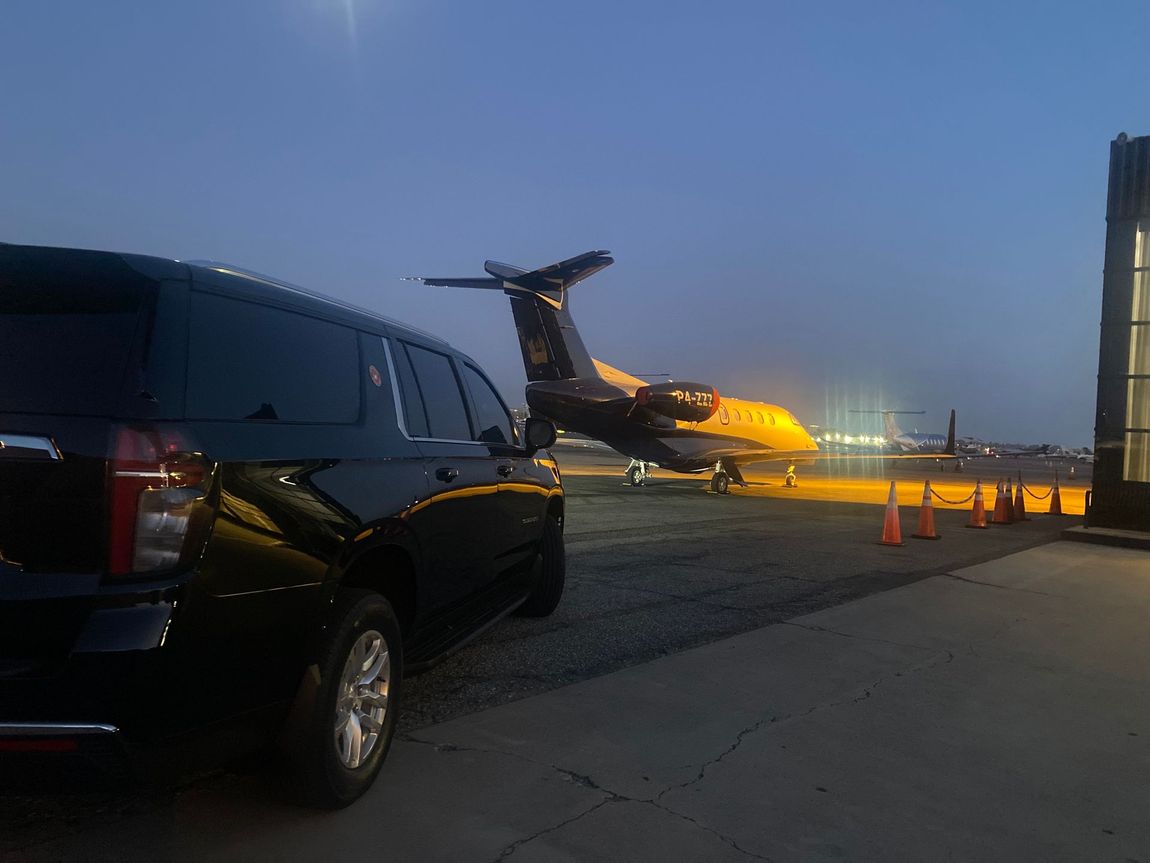 Luxury Ground Transportation,Airport Shuttle Service,VIP Car ServicePrivate Car Hire,Professional Driver Services, Airport Pick-Up & Drop-Off, Personalized Travel Service,Premium Transportation Solutions