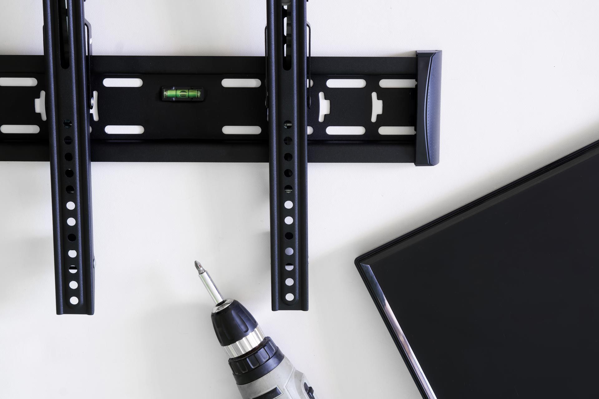TV Wall Mount Bracket, Monitor or TV and Electric Drill | Mildura, Vic | a & R Electronics