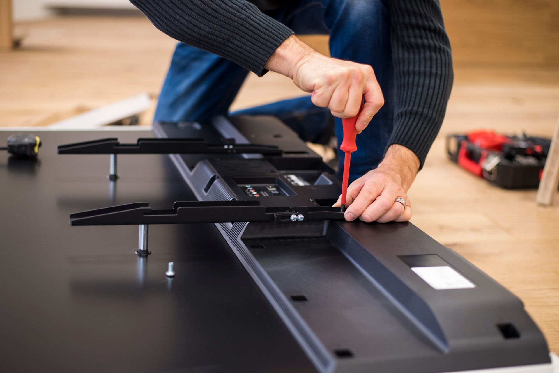 Close-Up Photo of TV Wall Bracket Installation | Mildura, Vic | a & R Electronics