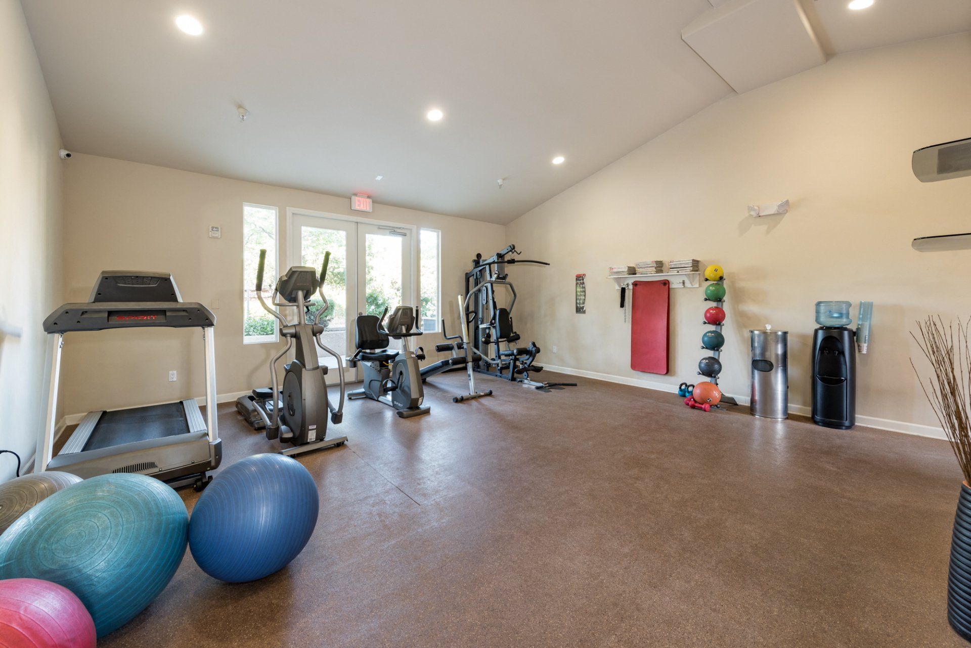 the glenoaks villas gym