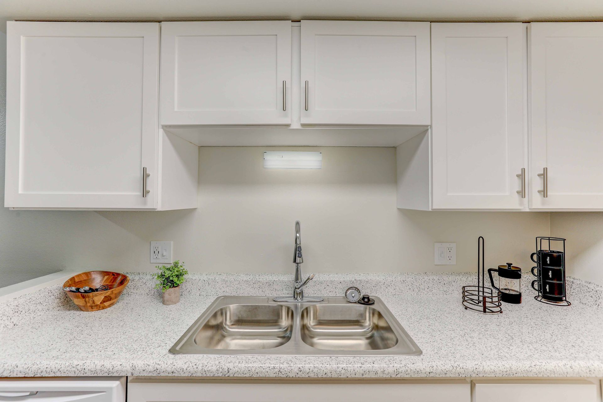 Modern photo of kitchen and kitchen island