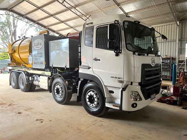 Excavac sucker truck
