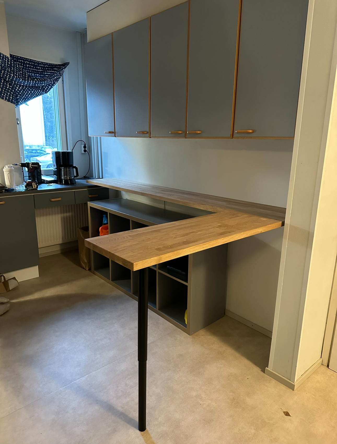 keittiön sivupöytä