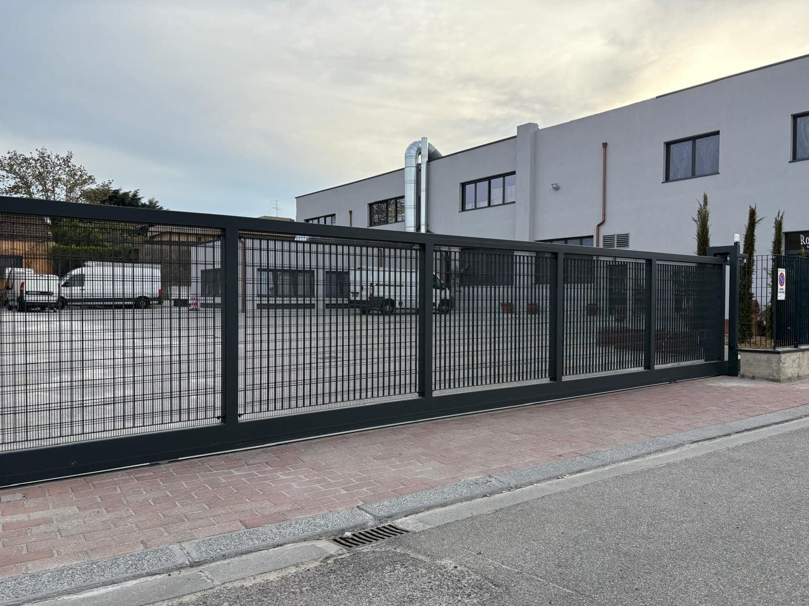 Cancello scorrevole a Campi Bisenzio