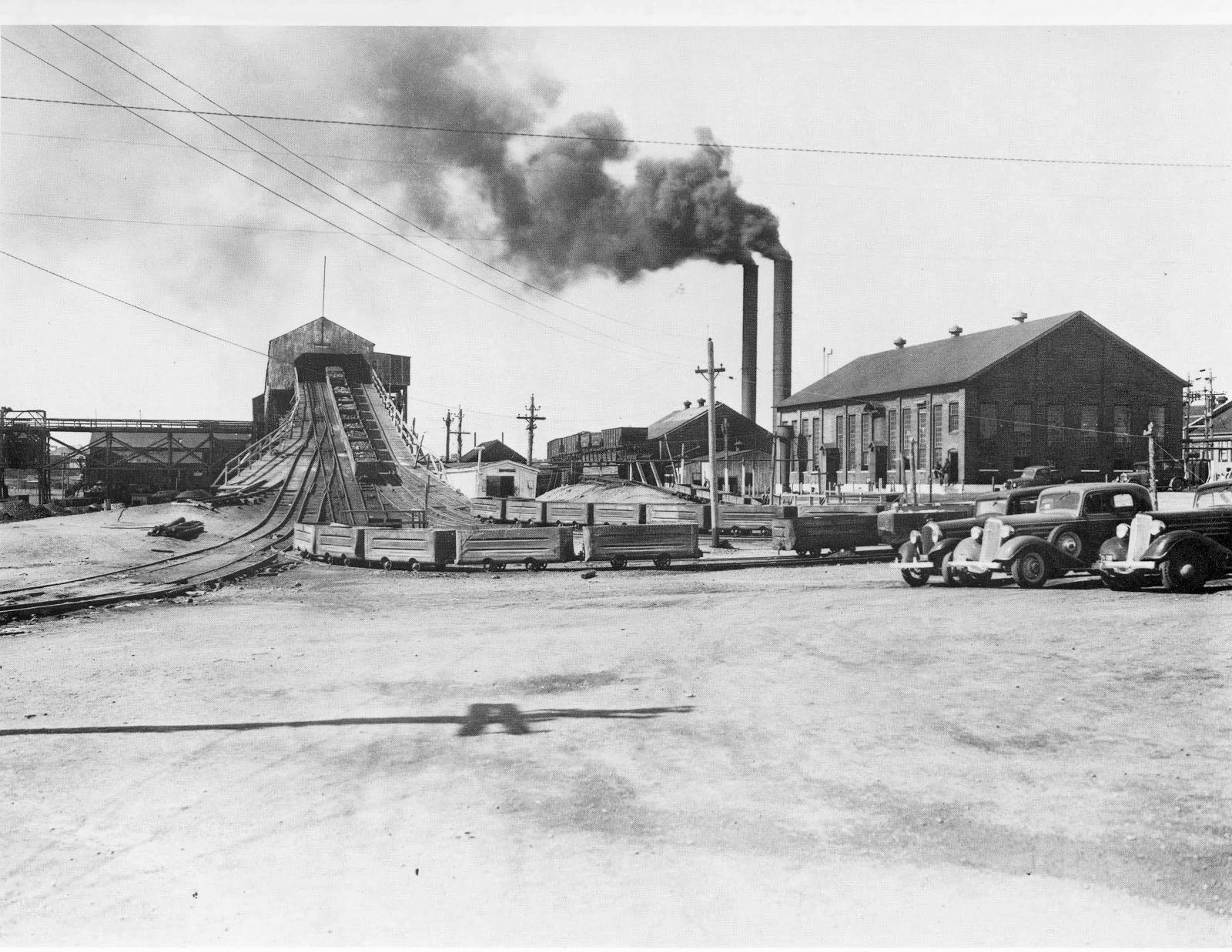 New Waterford mine yard and colliery buildings, 1940's.