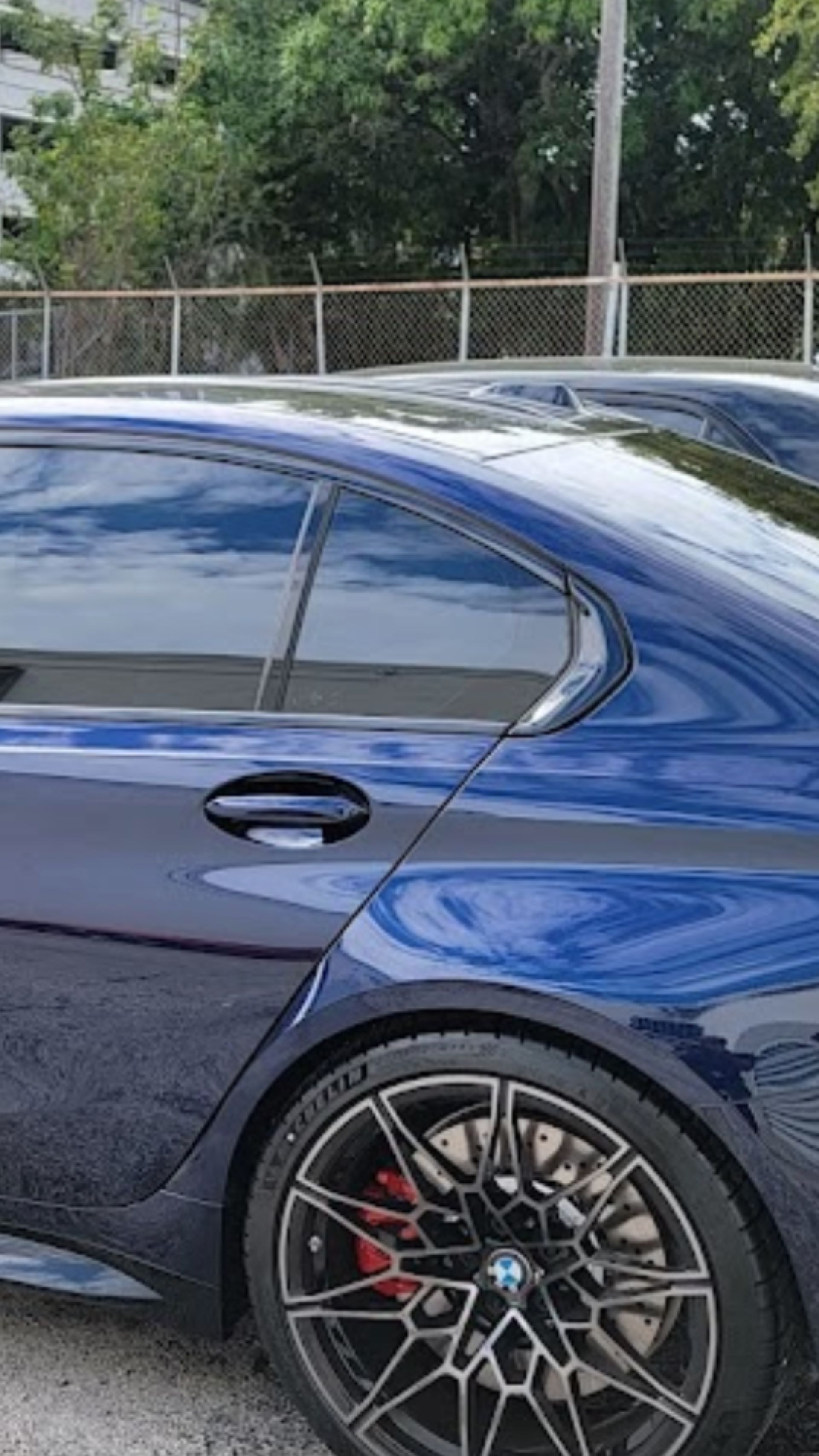 blue car