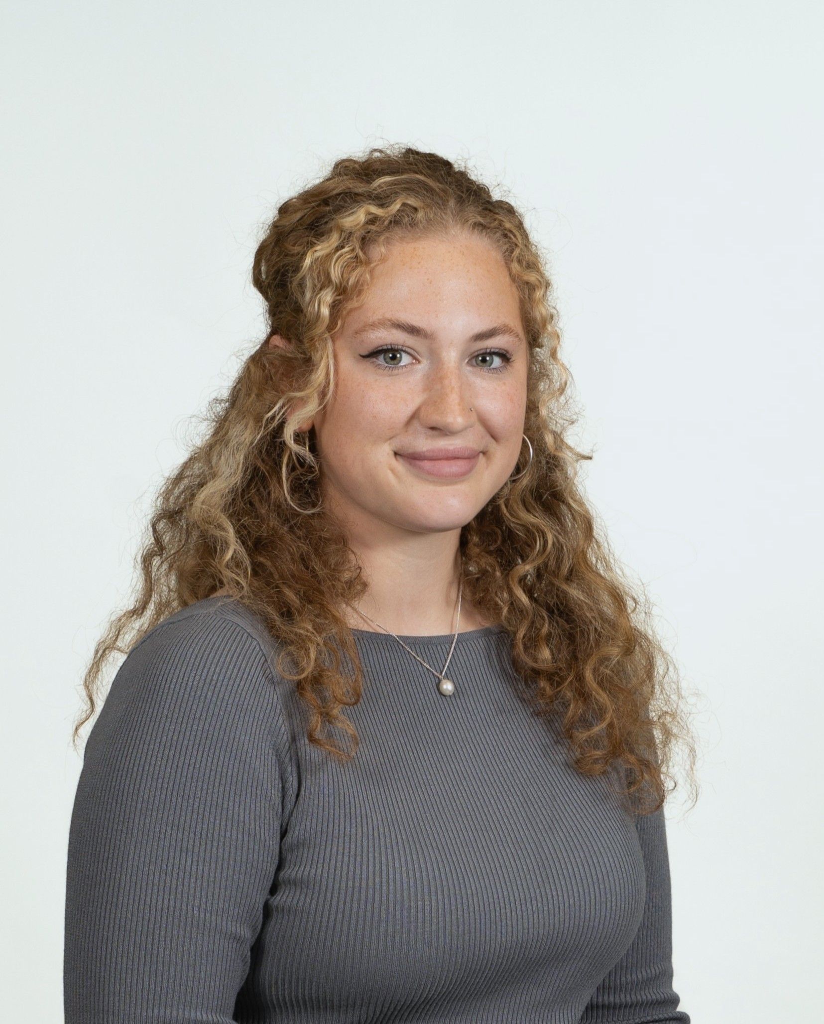 Katie Davis Headshot