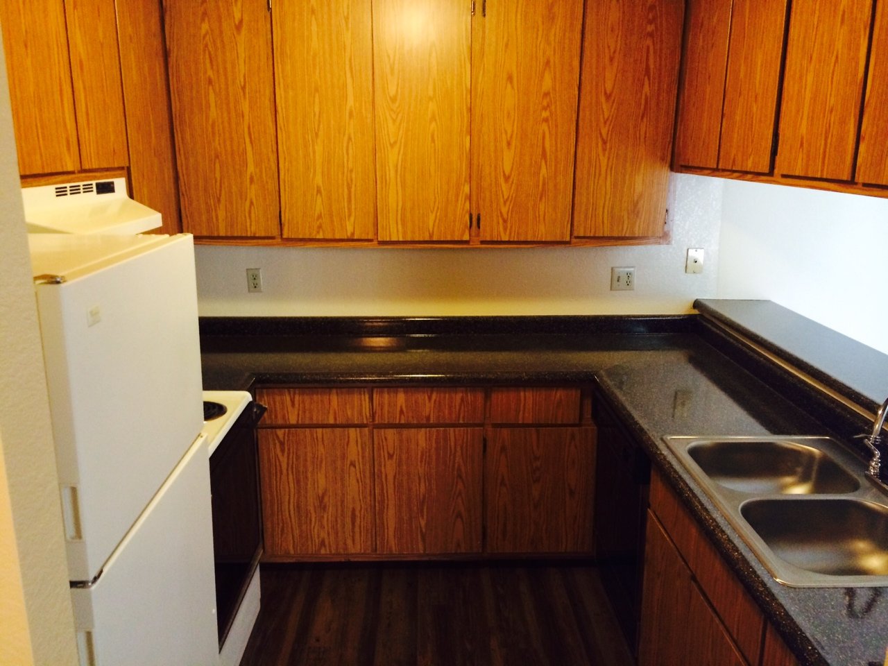 Hillgrove Creek Apartments