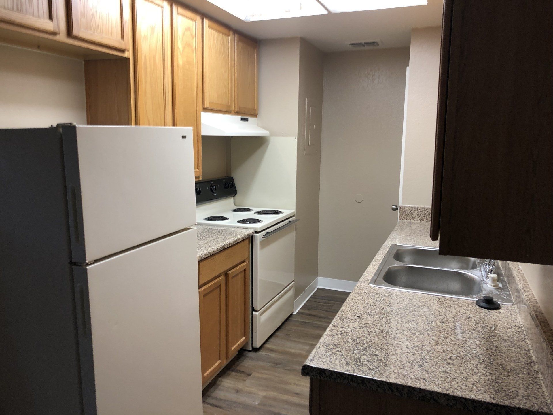 Madison Oaks kitchen