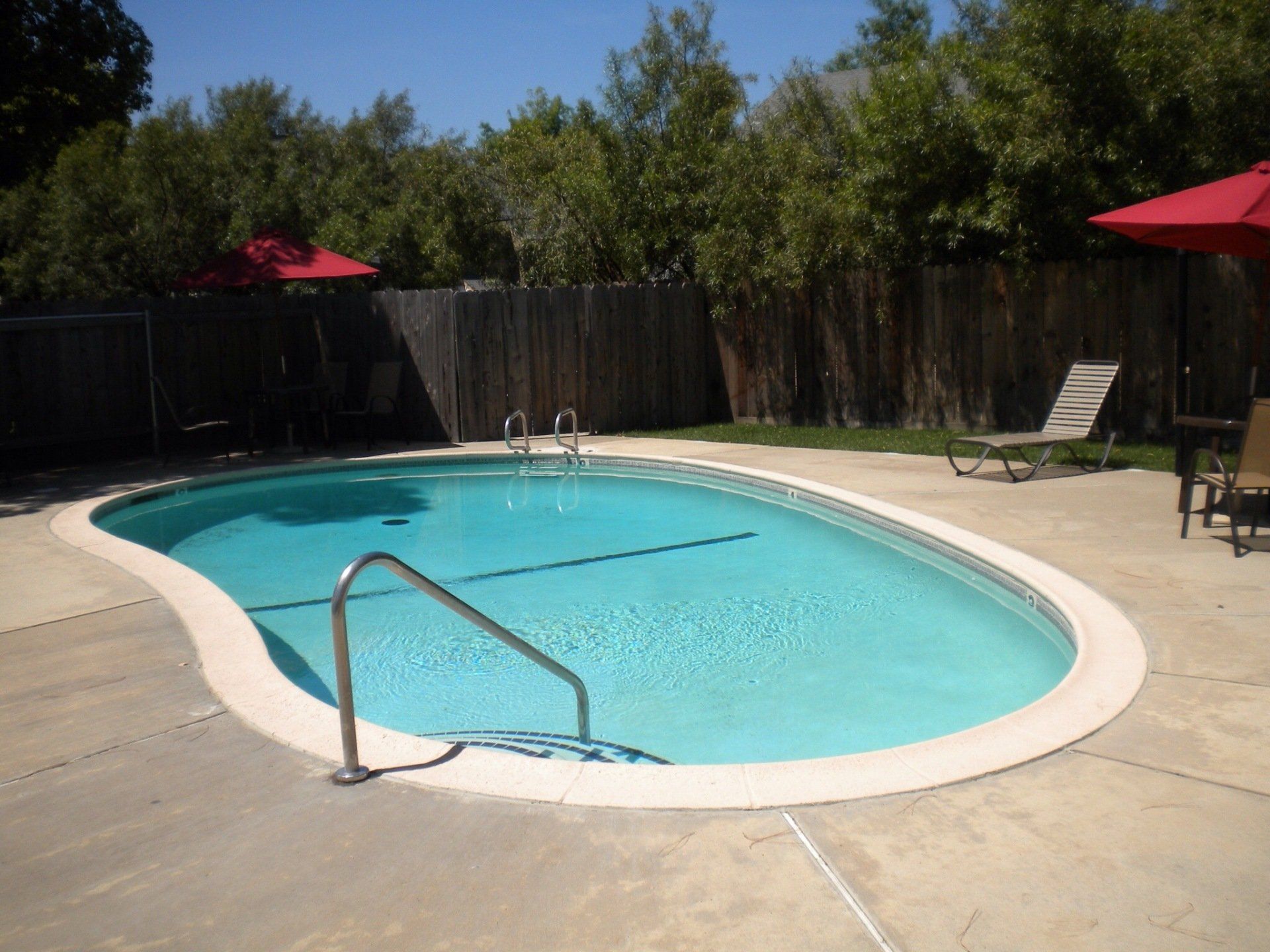 Redwoods at Laurel Hills pool