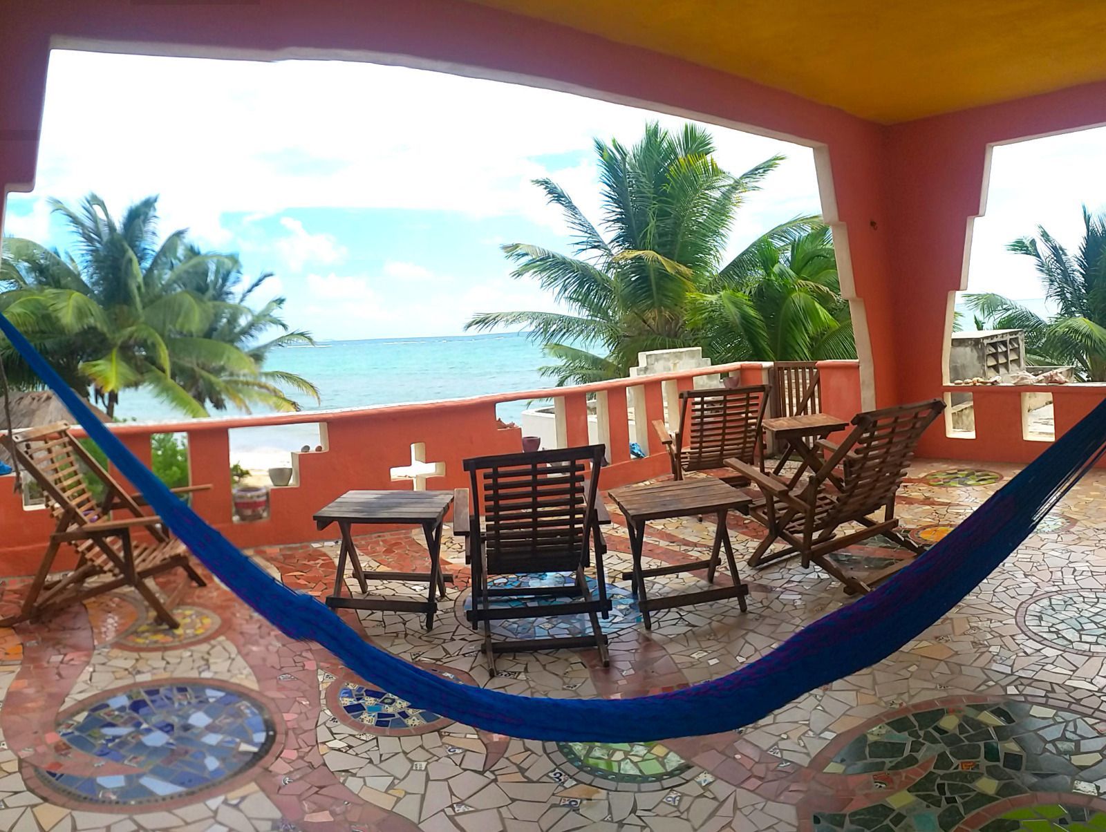 Balcón de Uxmal con vista al mar