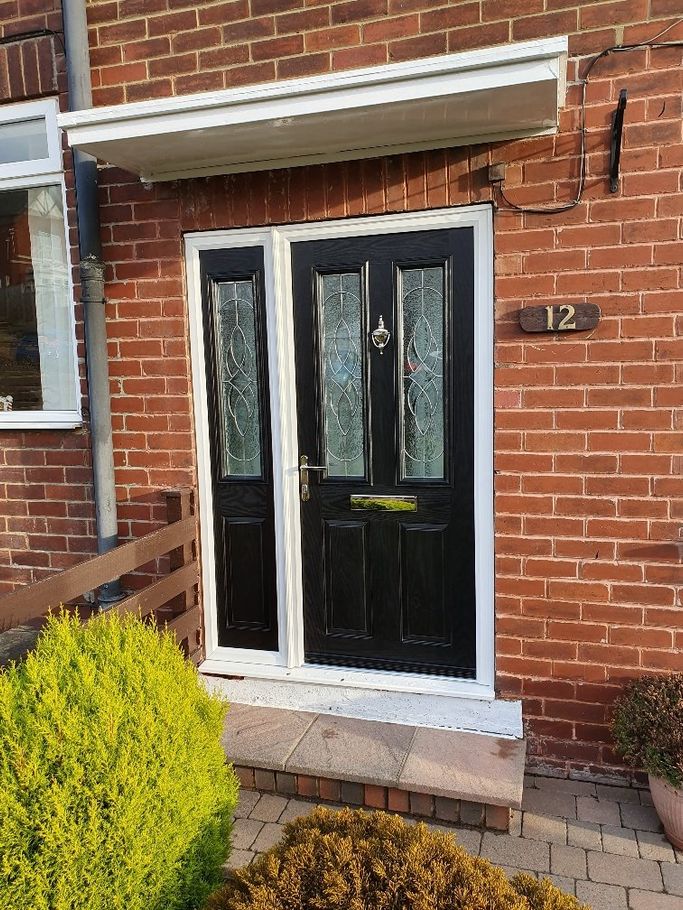 composite door with composite sidepanel