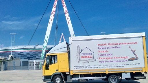 furgone traslochi mancinelli