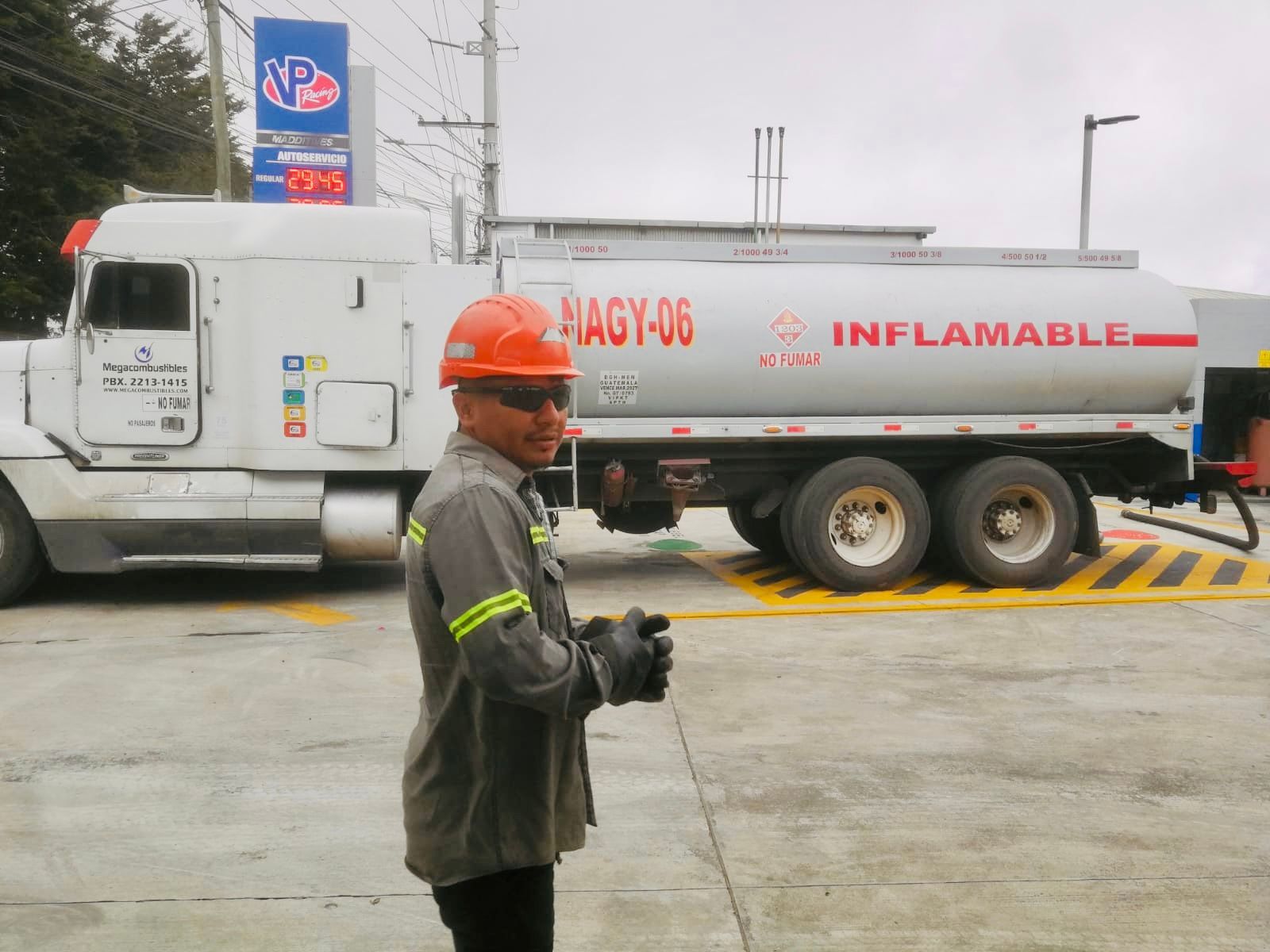 Mega Combustibles