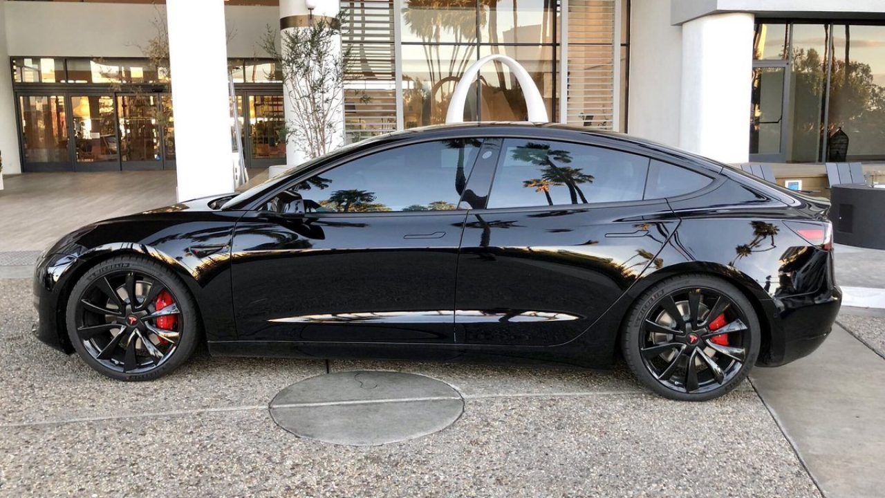 Tesla model 3