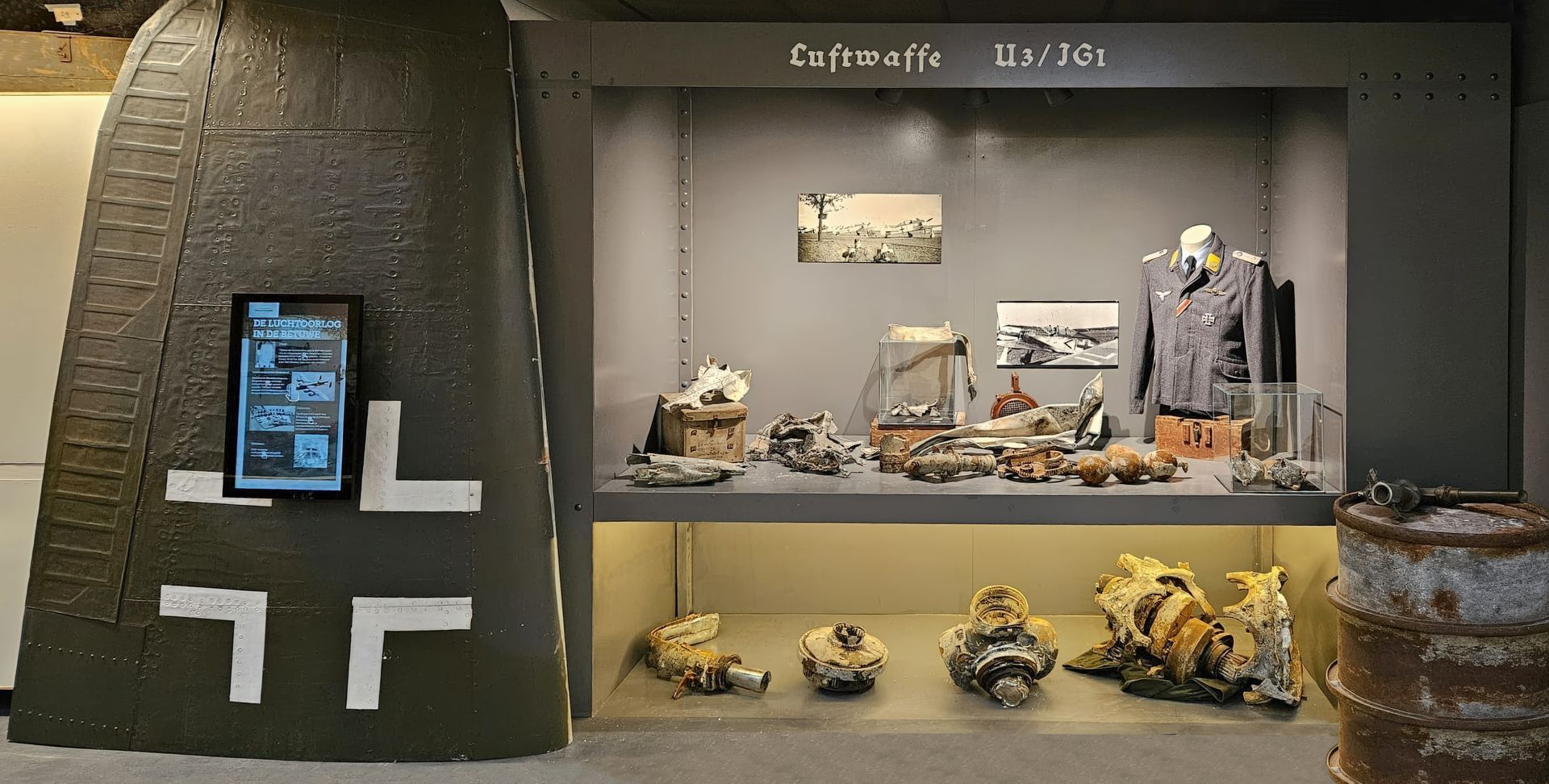 FW 190 vleugeltip met display vliegtuigonderdelen