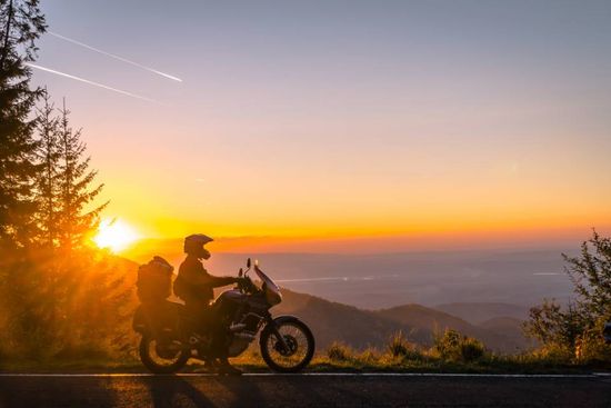 moto tour