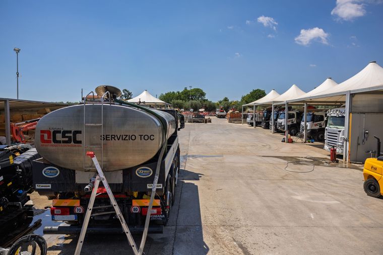 Mezzo operativo CSC Impianti in cantiere